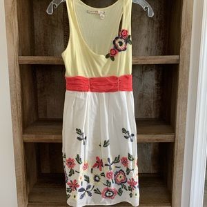 Super flattering Chelsea & Violet dress